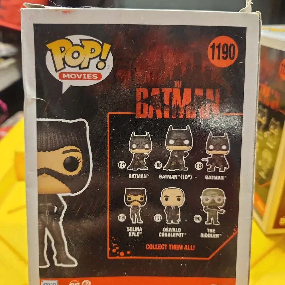 Lot Of 2 Funko Pop! Vinyl: DC Comics - Selina Kyle (Chase) #1190 + Original
